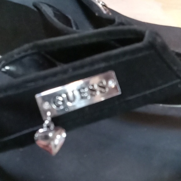 ( Shoe Sale 3/$5.00) GUESS Black Platform Sandals - Picture 3 of 5